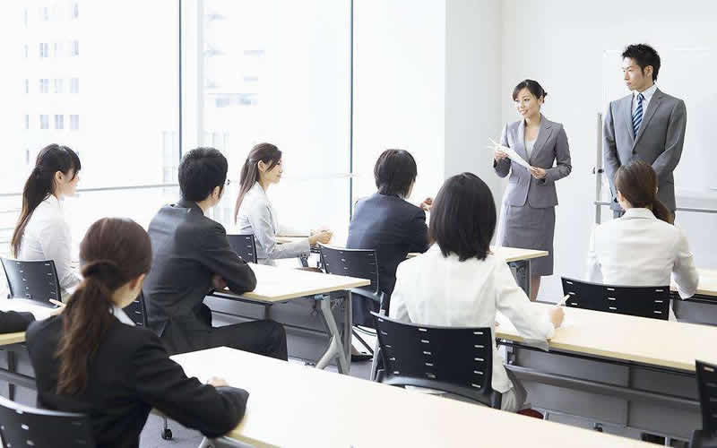 管理咨詢行業(yè)怎樣選擇適合自己的企業(yè)管理系統(tǒng)？